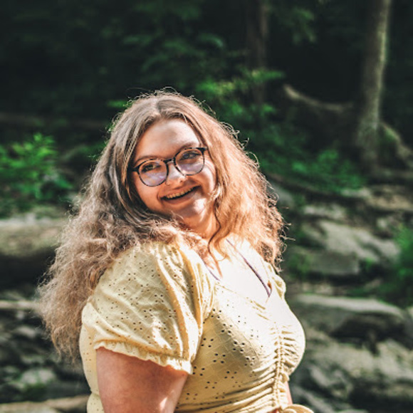 Meet your Posher, Adilea - Picture 1 of 1